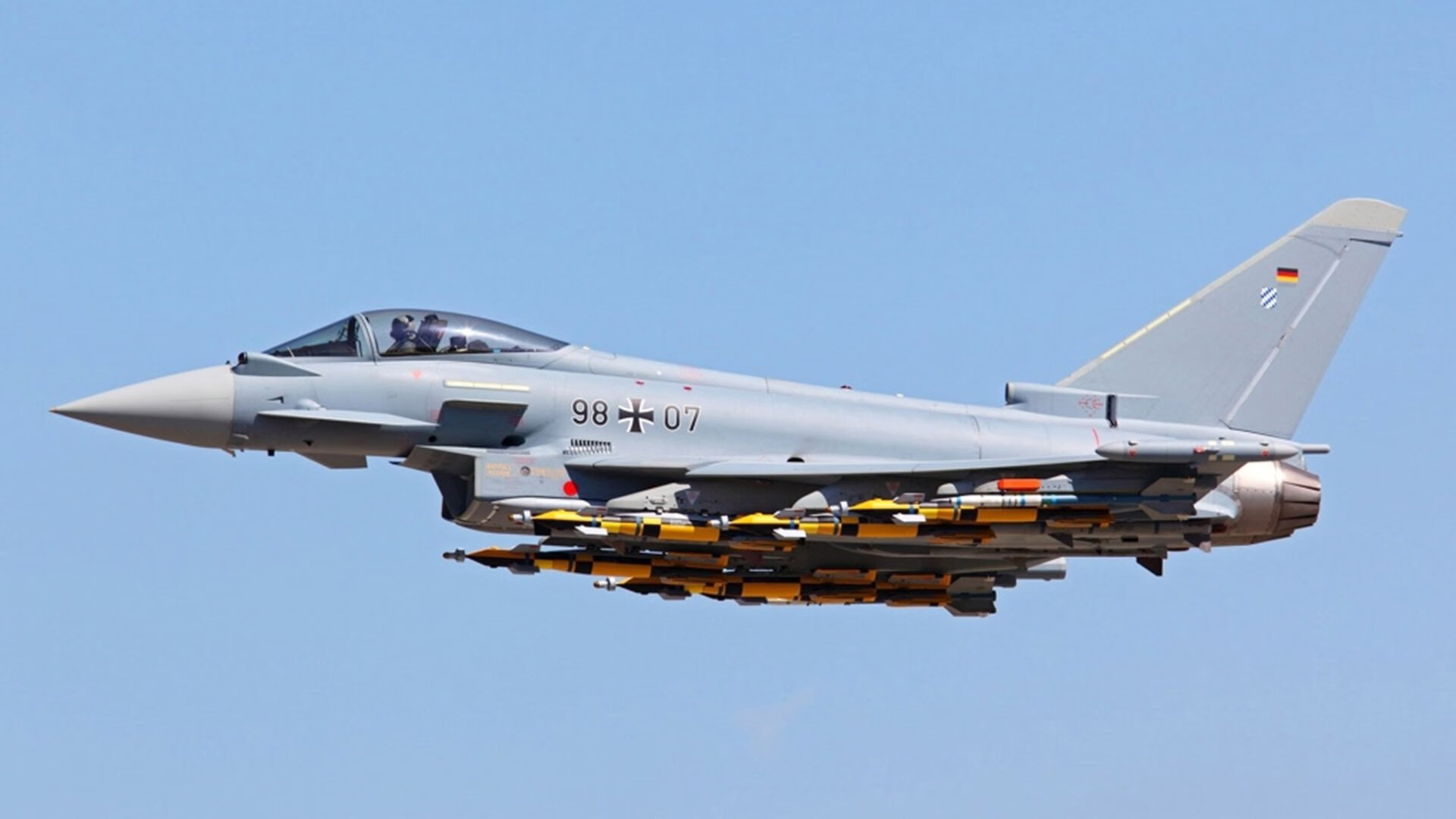 爱游戏官网-美方划频提升更剧烈，中方更线性稳定，中方欲发言时美方赶走媒体